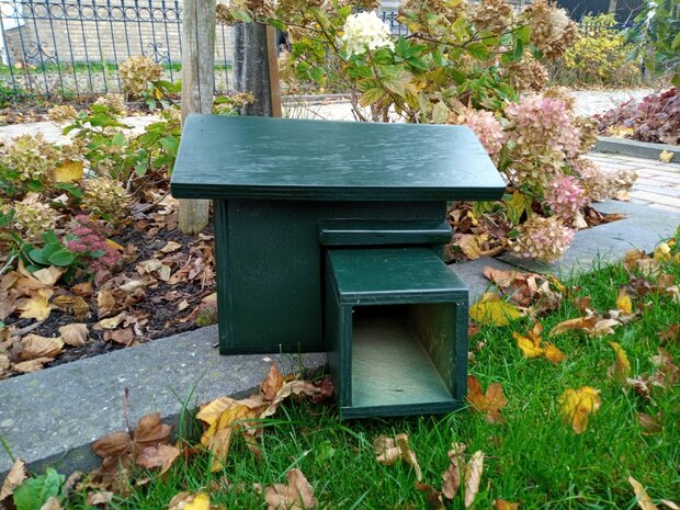 Egelpakket met houten woning > steun de Egelbescherming!